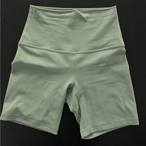 Lululemon align shorts (6’)